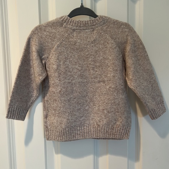 Old Navy Unisex Knit Sweater - Picture 2 of 3